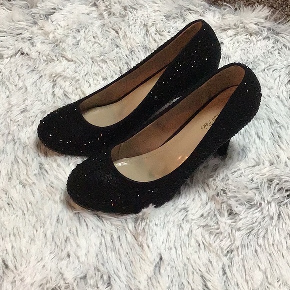 Shoes - Black rhinestone low heel pumps